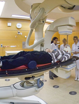 Best oncologist in india